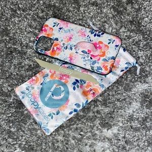 Floral loopy case